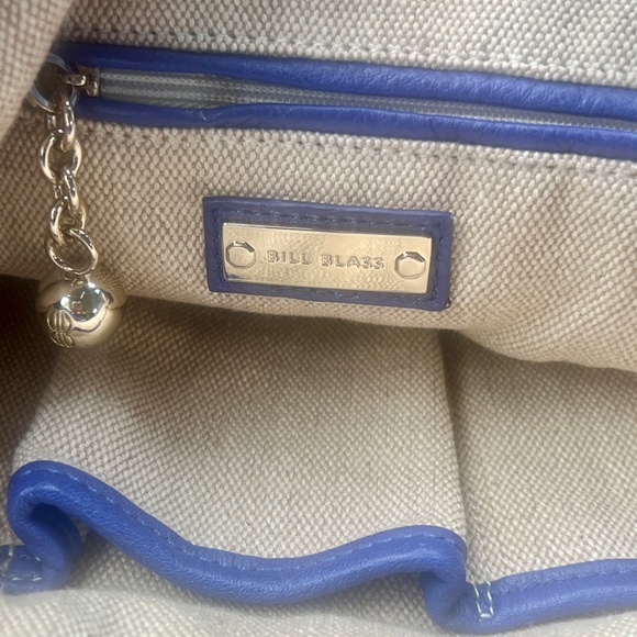 Bill Blass Blue Leather Hobo Bag 
***pristine-condition*** - Picture 8 of 9